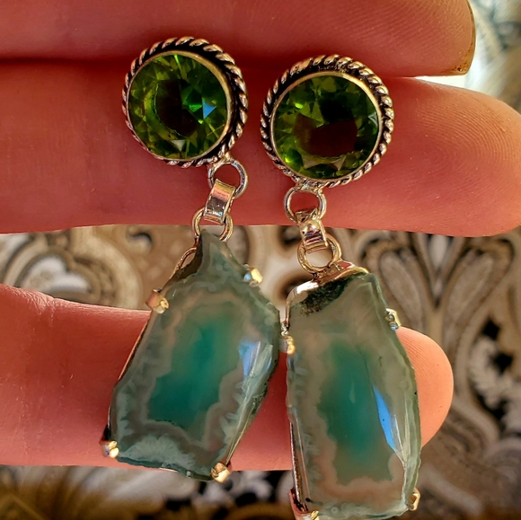 New Peridot and Agate Druzy 925 Silver Stud Earrings. - Picture 8 of 11